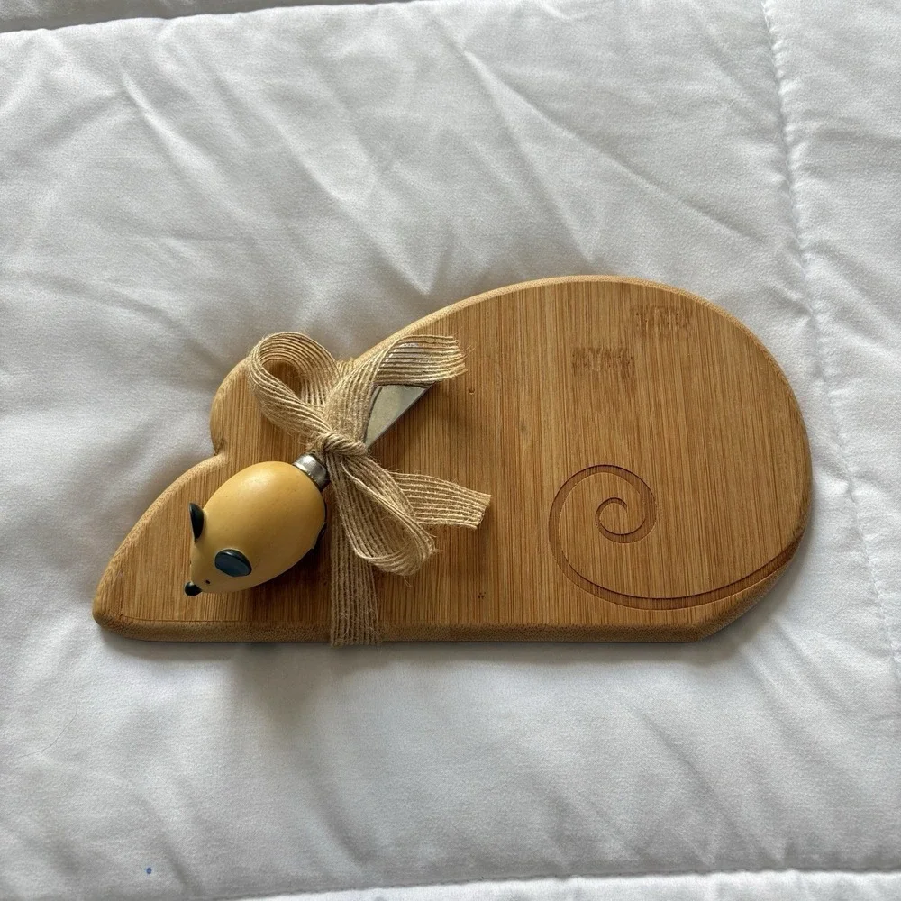 NEW Ganz 100% Bamboo Wooden Mouse MCM Cheese Charcuterie Tray Board Knife - Picture 1 of 7
